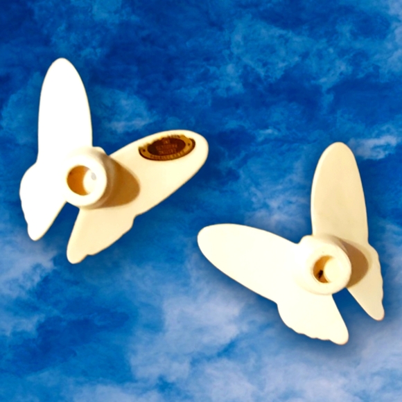 Vtg 2 Butterflies Lasting Products Inc Porcelain Hand Painted Blue Rose Buds - Picture 2 of 3